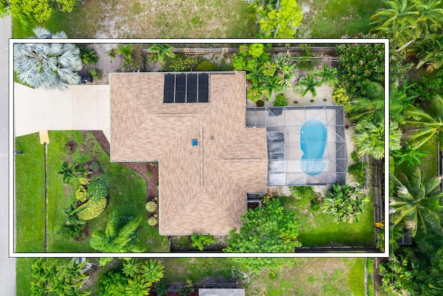 1107 SE Cambridge Dr, Port Saint Lucie, FL 34952 - aerial view of property and surrounding area with property boundaries highlighted and a pool area