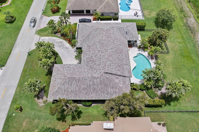 31 Dunbar Rd, Palm Beach Gardens, FL 33418 - aerial view of property and surrounding area featuring a pool