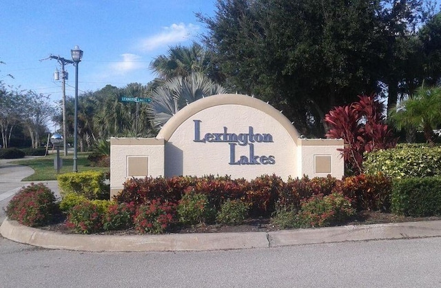 1600 SE Sheffield Ter Unit 101, Stuart, FL 34994 - view of community sign