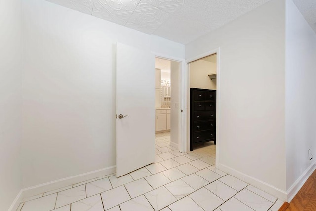 1546 35th Ave, Vero Beach, FL 32960 - unfurnished room with baseboards