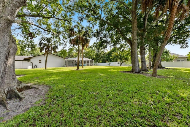 1546 35th Ave, Vero Beach, FL 32960 - view of yard with a lanai