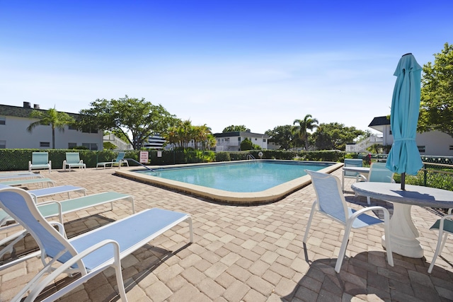 2800 Indian River Blvd Unit 7T, Vero Beach, FL 32960 - community pool featuring a patio area