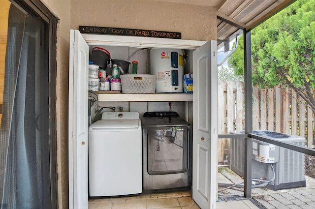 1005 NW 53rd St, Deerfield Beach, FL 33064 - laundry area featuring washer and dryer