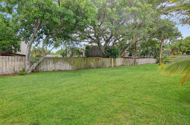 1005 NW 53rd St, Deerfield Beach, FL 33064 - view of fenced backyard