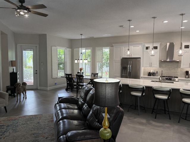 404 NE Ginger Lily Place, Saint Lucie, FL 34983