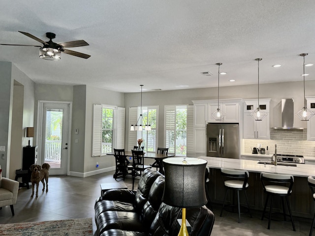 404 NE Ginger Lily Place, Saint Lucie, FL 34983