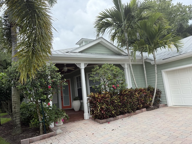 404 NE Ginger Lily Place, Saint Lucie, FL 34983