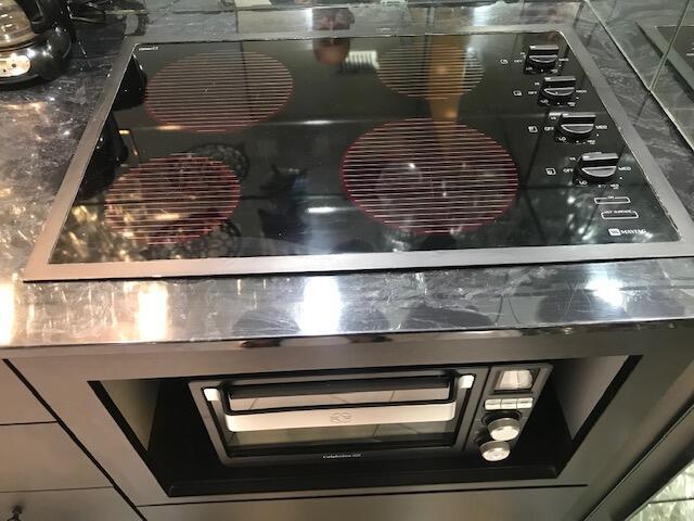 2600 N Flagler Dr Unit Ph13, West Palm Beach, FL 33407 - kitchen view of stove