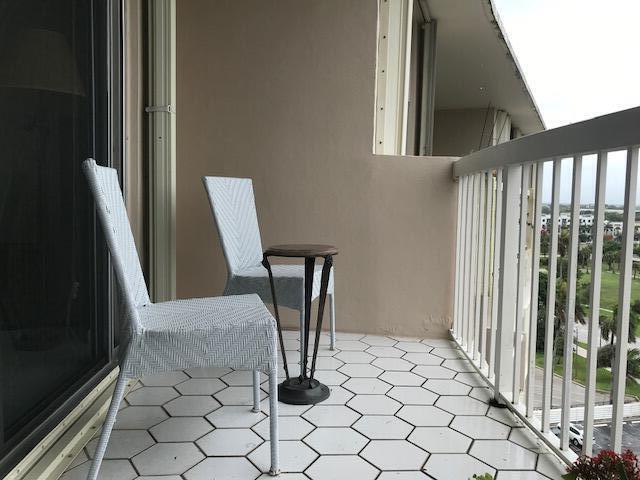 2600 N Flagler Dr Unit Ph13, West Palm Beach, FL 33407 - view of balcony