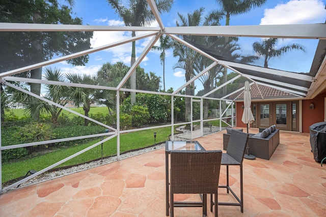 6572 Brookhurst Cir, Lake Worth, FL 33463 - view of patio featuring a lanai and an outdoor living space