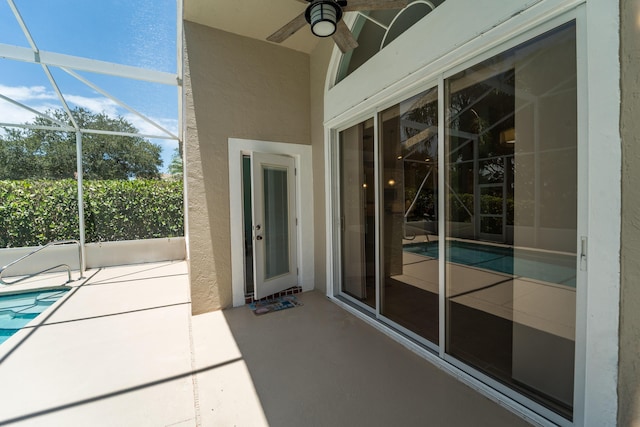 3002 SE Brierwood Pl, Stuart, FL 34997 - view of patio / terrace featuring ceiling fan, an outdoor pool, and a lanai