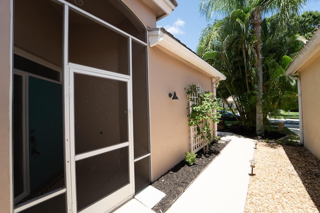 3002 SE Brierwood Pl, Stuart, FL 34997 - view of side of home featuring stucco siding