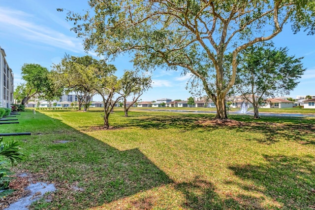 14723 Cumberland Dr Unit 404B, Delray Beach, FL 33446 - view of green lawn featuring a residential view