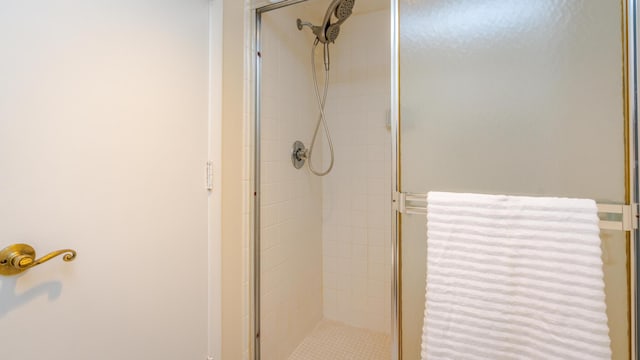 1563 SE Royal Green Cir Unit B-204, Port Saint Lucie, FL 34952 - full bath featuring a stall shower