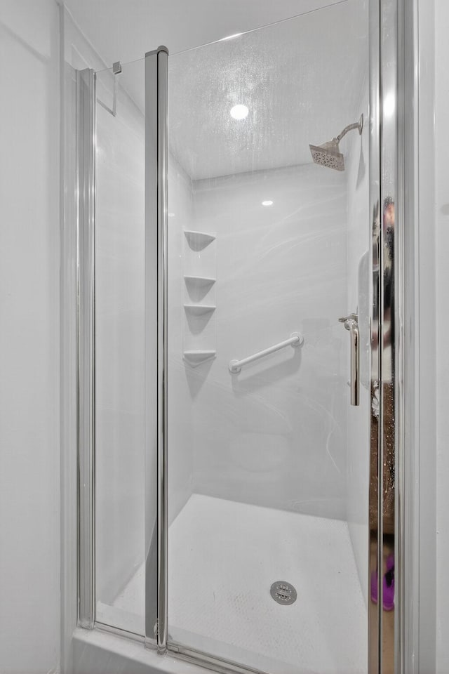15036 Ashland Ln Unit 44, Delray Beach, FL 33484 - full bath featuring a shower stall and a textured ceiling