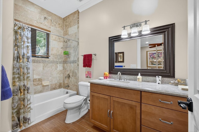 11085 86th St N, Palm Beach Gardens, FL 33412 - full bathroom with vanity, shower / bathtub combination with curtain, and wood finished floors