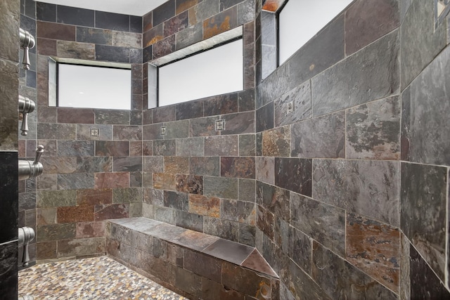11085 86th St N, Palm Beach Gardens, FL 33412 - bathroom with a tile shower