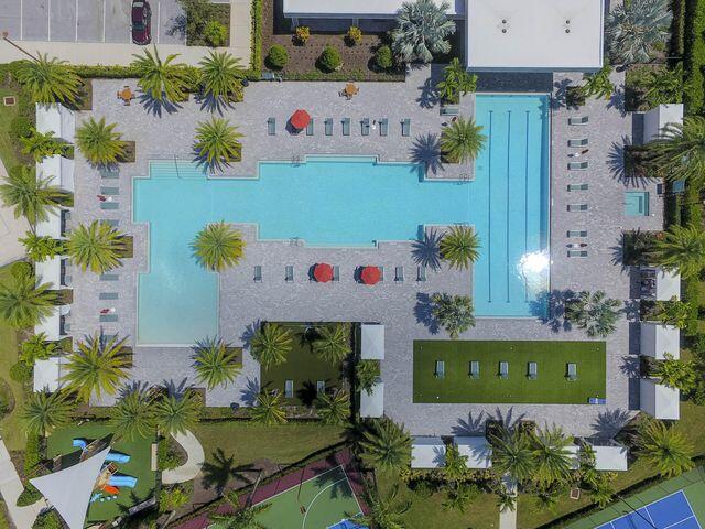 5178 Beckman Ter, Palm Beach Gardens, FL 33418 - bird's eye view of a pool area