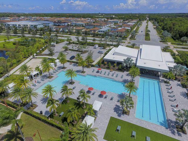 5178 Beckman Ter, Palm Beach Gardens, FL 33418 - bird's eye view of a pool