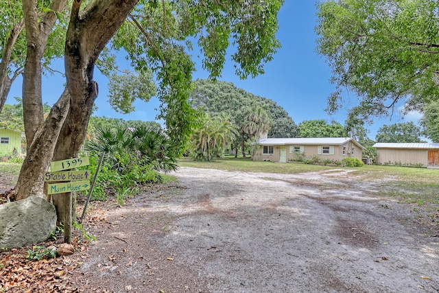 1395 SE Darling St, Stuart, FL 34997 - view of yard