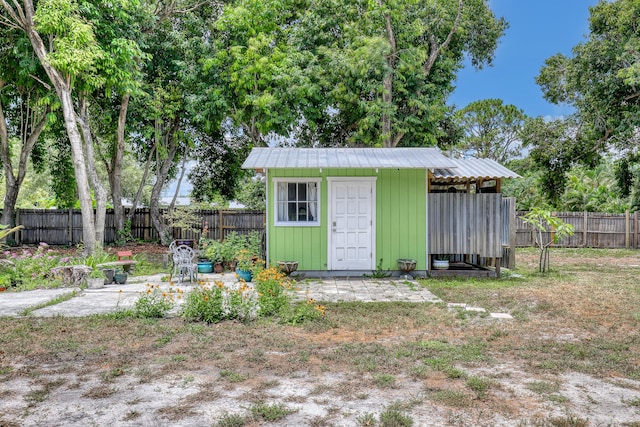 1395 SE Darling St, Stuart, FL 34997 - view of outbuilding featuring a fenced backyard