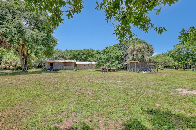 1395 SE Darling St, Stuart, FL 34997 - view of green lawn