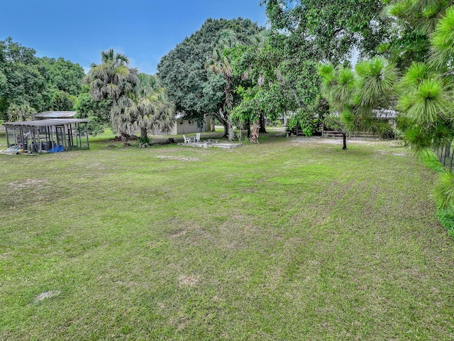 1395 SE Darling St, Stuart, FL 34997 - view of green lawn
