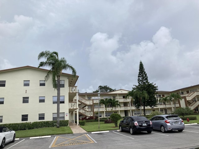 353 Mansfield I Unit 353I, Boca Raton, FL 33434 - view of property with uncovered parking