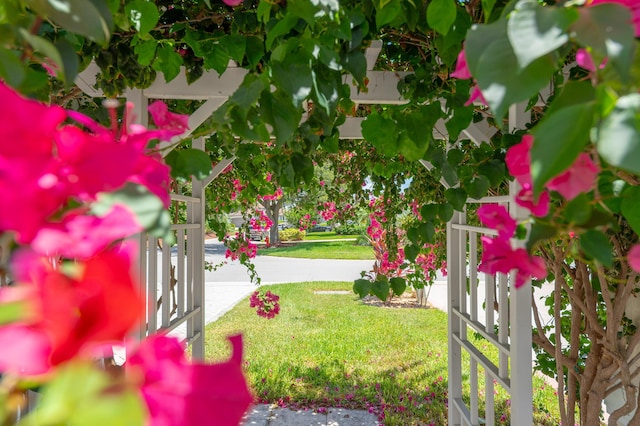 1513 SE Holyrood Ln, Port Saint Lucie, FL 34952 - view of green lawn