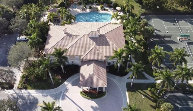 5711 NW 125th Ave, Coral Springs, FL 33076 - view from above of property featuring a pool area