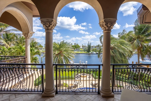 3870 NE 31st Ave, Lighthouse Point, FL 33064 - balcony with a water view