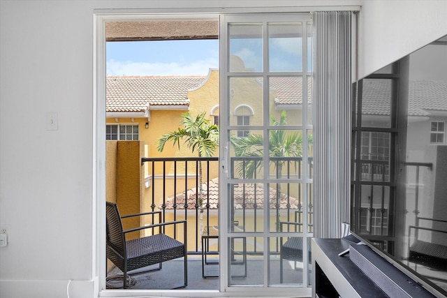 2536 SW 14th Ave Unit 1102, Fort Lauderdale, FL 33315 - view of doorway
