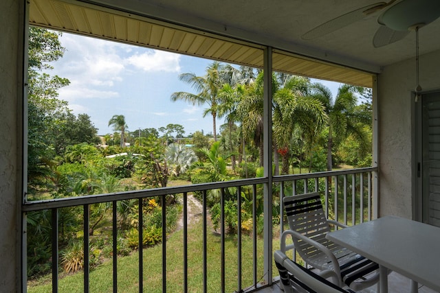 2950 SE Ocean Blvd Unit 119-6, Stuart, FL 34996 - balcony featuring a ceiling fan