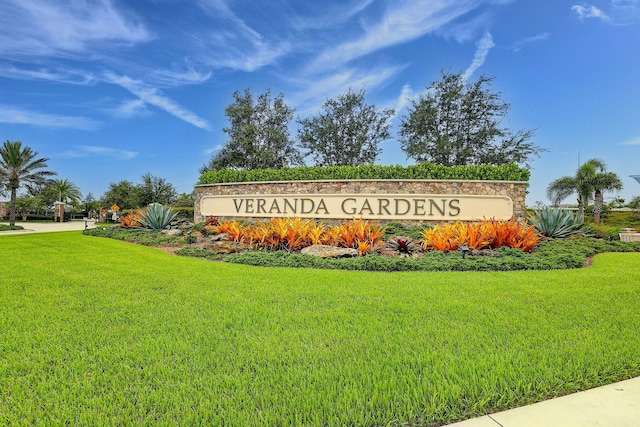 572 SE Villandry Way, Port Saint Lucie, FL 34984 - community sign with a lawn