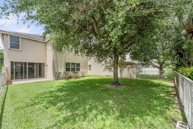 168 Canterbury Pl, Royal Palm Beach, FL 33414 - view of fenced backyard