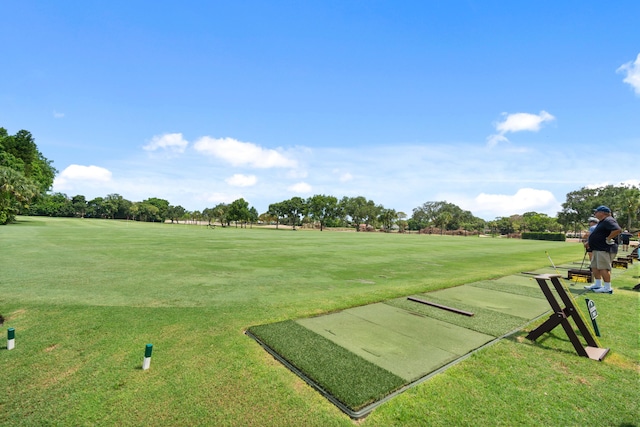 6204 Celadon Cir, Palm Beach Gardens, FL 33418 - surrounding community with a lawn