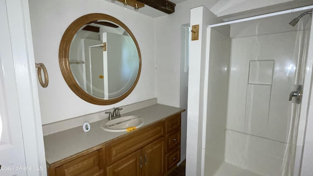 345 E Jefferson, Priest River, ID 83856 - full bath with a shower and vanity