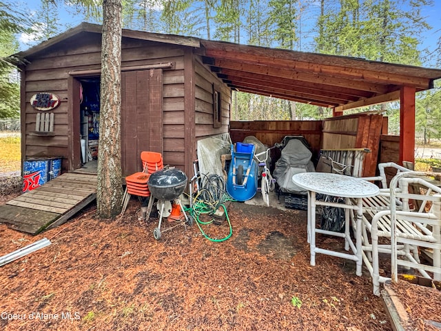 view of shed / structure