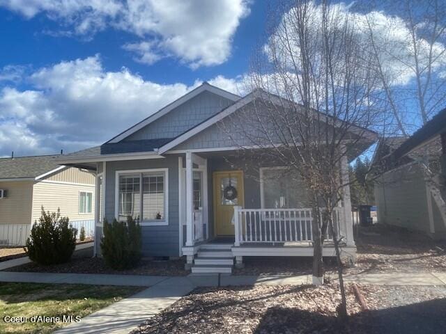 view of front facade with a porch