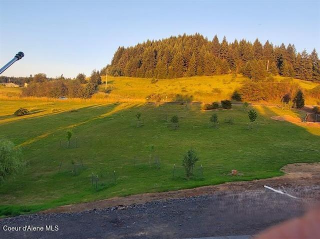 view of property's community with a rural view