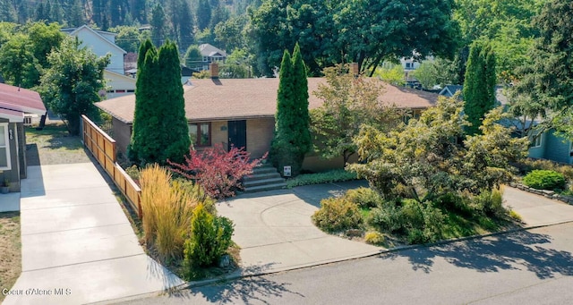 view of front of property