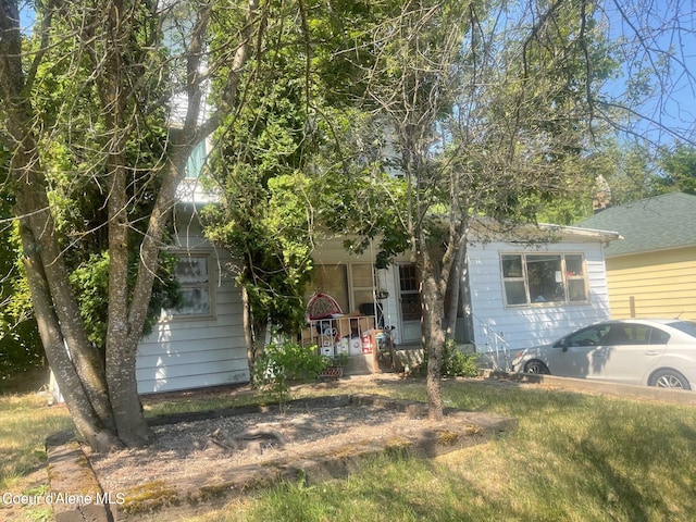 view of front of home with covered porch