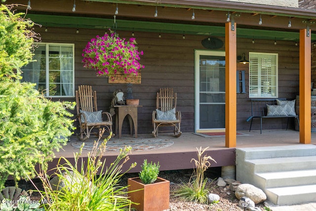 view of patio / terrace with covered porch