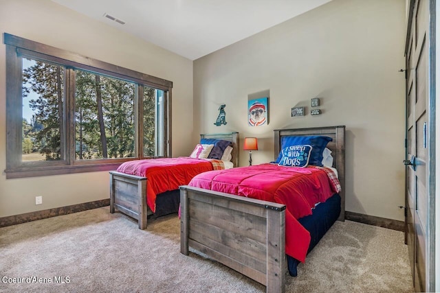 bedroom featuring carpet floors