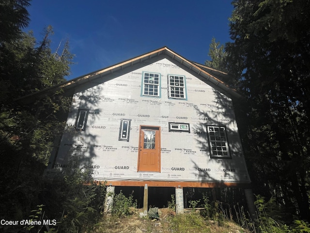 view of side of property