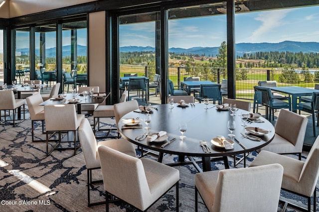 15374 S Chalone Dr, Coeur Dalene, ID 83814 - dining area with a wealth of natural light and a mountain view