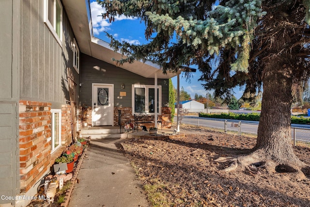 view of property entrance