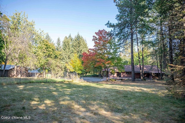 905 S Tanglewood Rd, Post Falls, ID 83854 - view of green lawn
