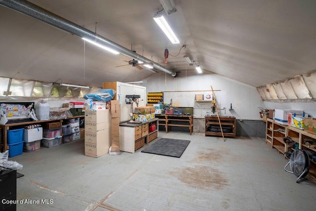 905 S Tanglewood Rd, Post Falls, ID 83854 - garage featuring a workshop area