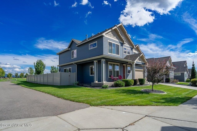 view of front facade with a front yard